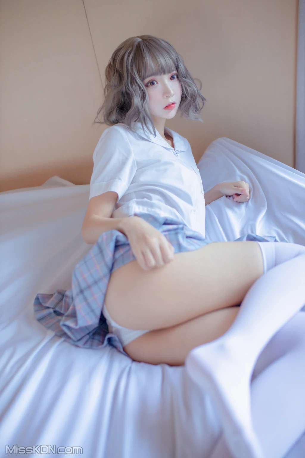 相關寫真集 疯猫ss:思绪之JK(33photos)