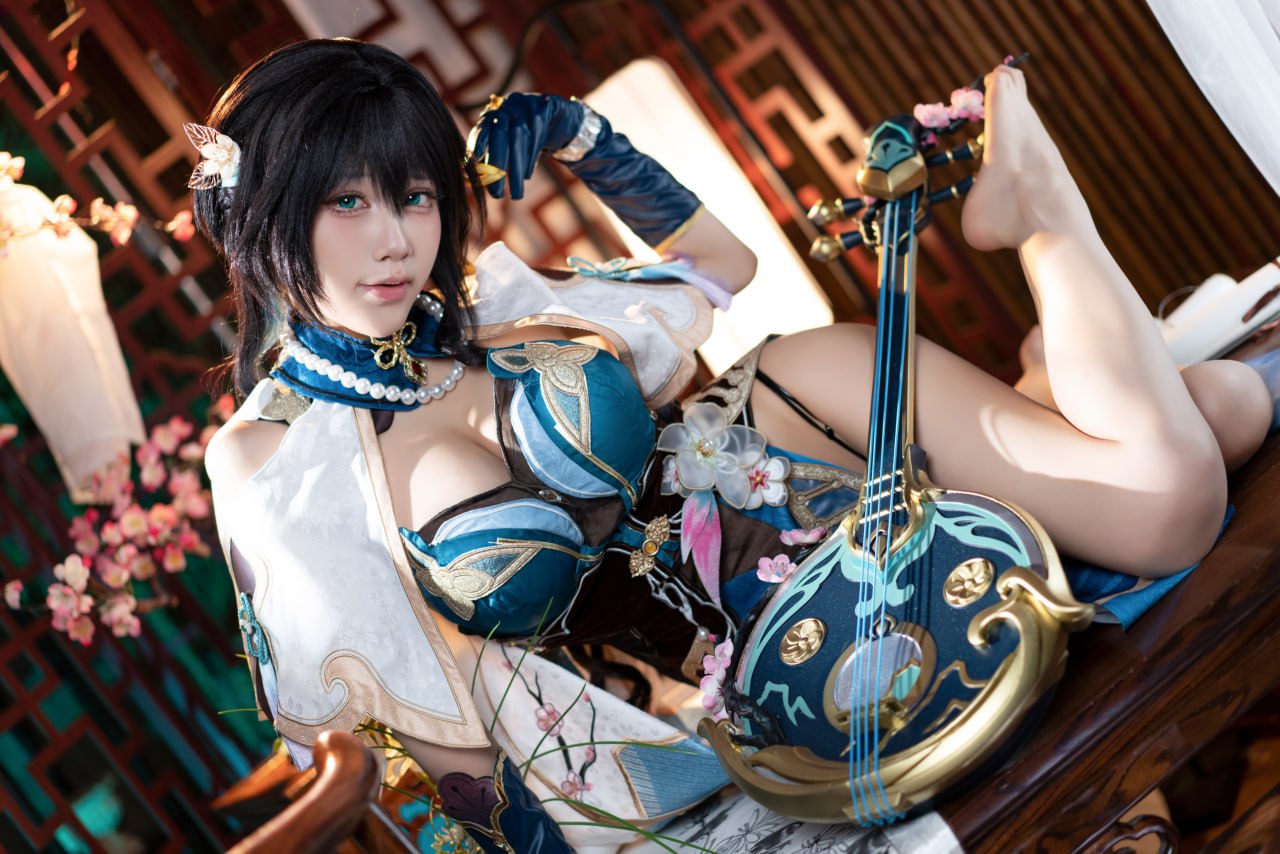 NO.216 [Fantia] 2024年12月订阅 (4套)[265P-1.25G] 写真集