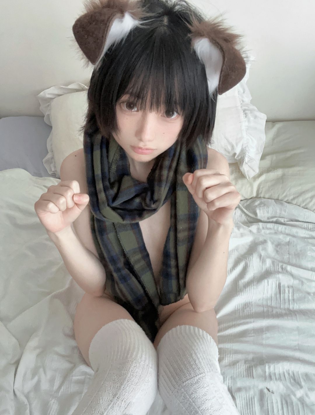 裸体围巾犬娘 26p